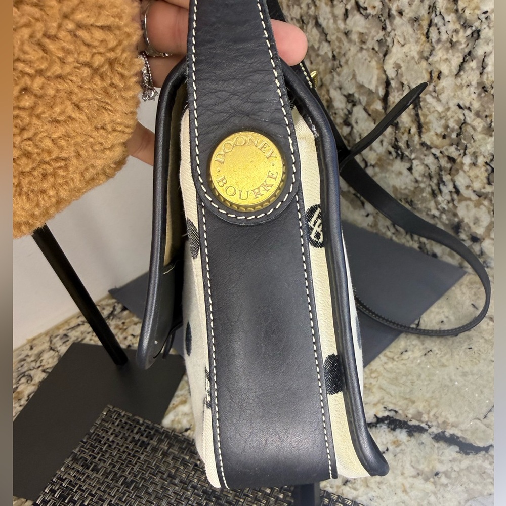 EUC Vintage Dooney & Bourke
Monogram Polka Dot Made in
USA Polka Dot Crossbody - Picture 6 of 16